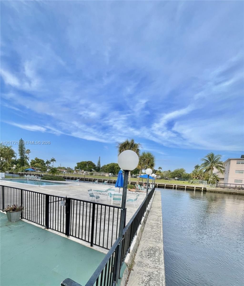 2751 Taft St , Unit 107, Hollywood, FL 33020 Photo