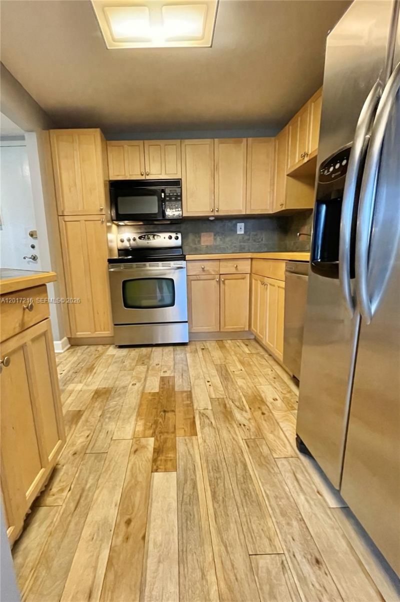 2751 Taft St , Unit 107, Hollywood, FL 33020 Photo