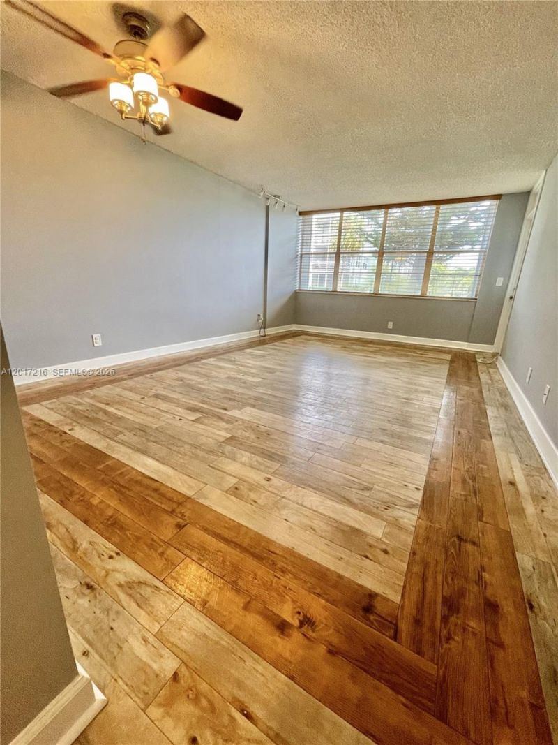 2751 Taft St , Unit 107, Hollywood, FL 33020 Photo