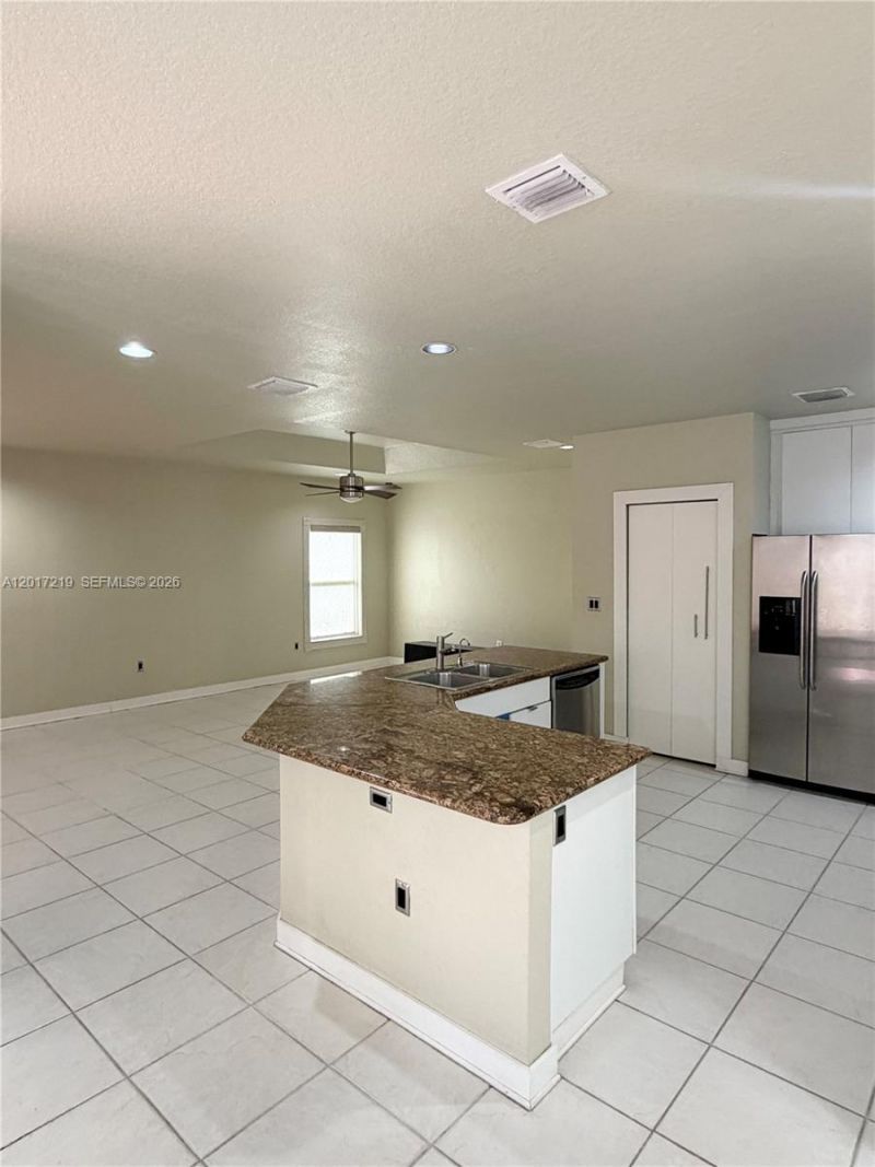 10773 NW 73rd Ter, Doral, FL 33178 Photo