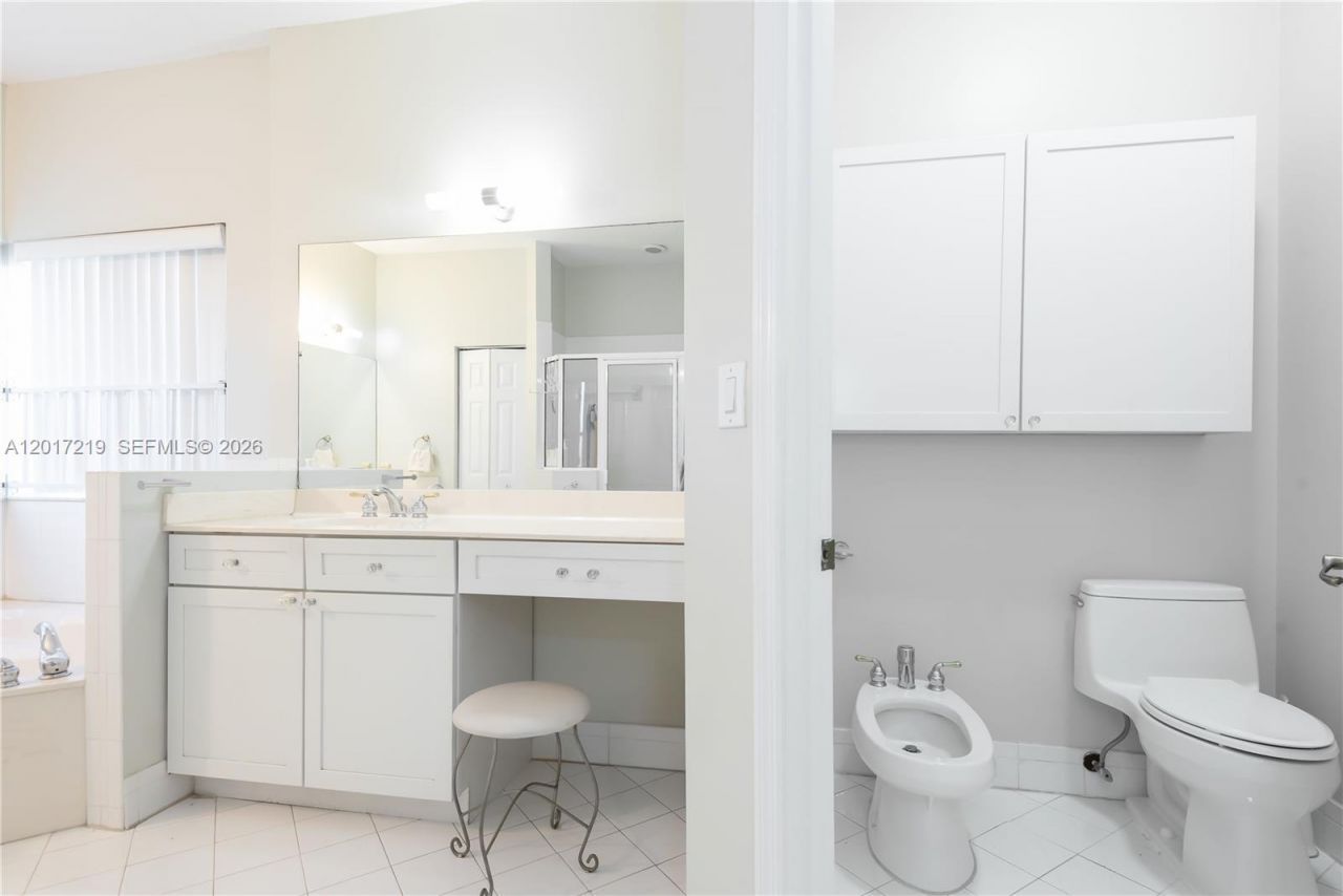 10773 NW 73rd Ter, Doral, FL 33178 Photo