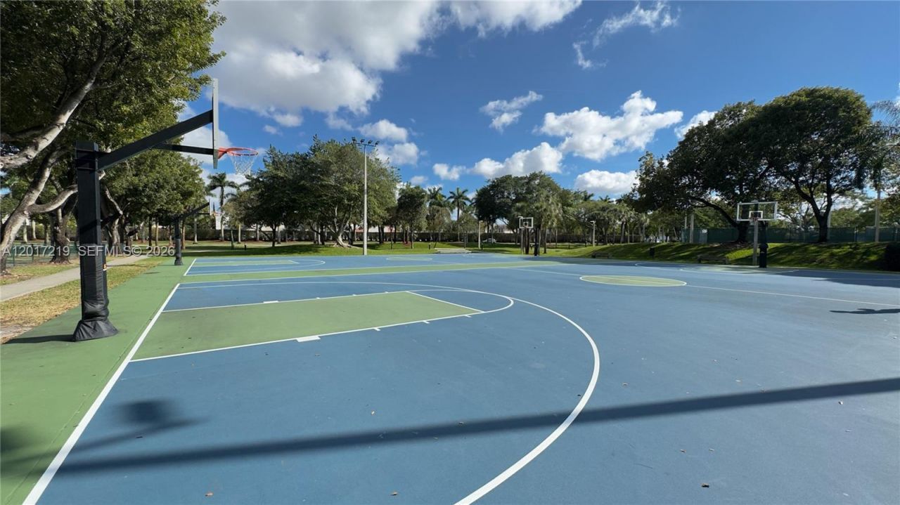 10773 NW 73rd Ter, Doral, FL 33178 Photo
