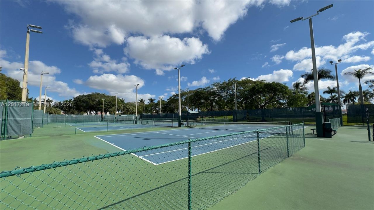 10773 NW 73rd Ter, Doral, FL 33178 Photo