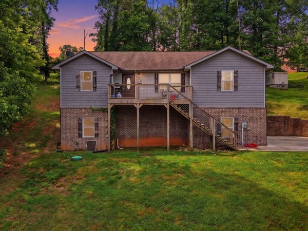 3259 River Pointe Circle, Kodak, TN 37764