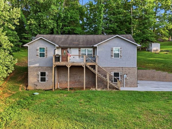 3259 River Pointe Circle, Kodak, TN 37764