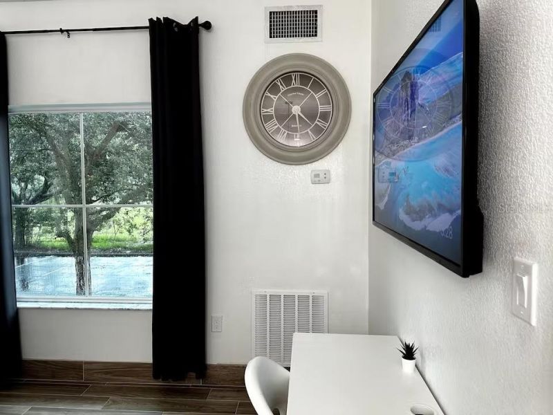 8303 Palm Parkway, Unit 208, Orlando, FL 32836 Photo
