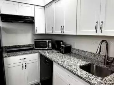 8303 Palm Parkway, Unit 208, Orlando, FL 32836 Photo