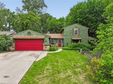 95 M Street, Lake Lotawana, MO 64086