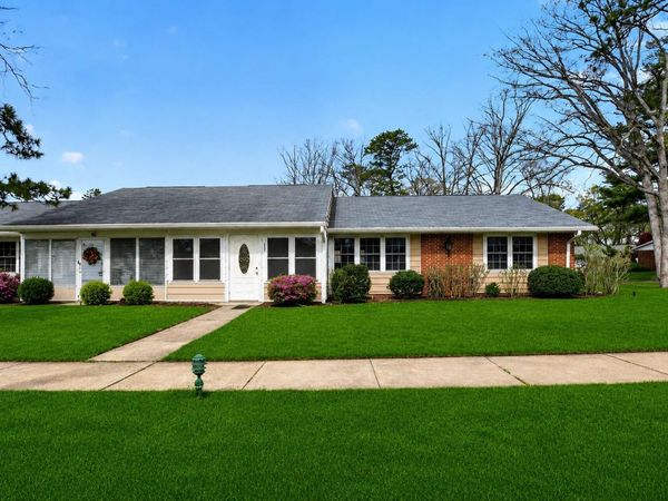 692B PLYMOUTH DRIVE, LAKEWOOD, NJ 08701