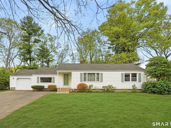 172 Pool, North Haven, CT 06473