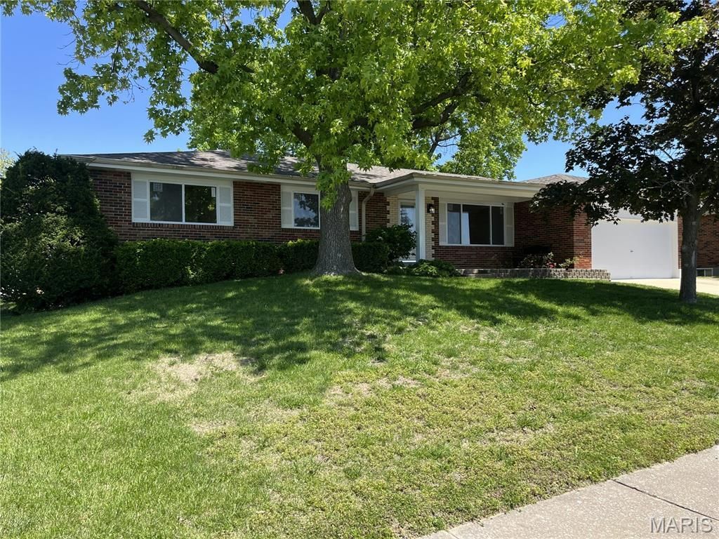 3128 Kister Drive, Saint Charles, MO 63301 Main Photo