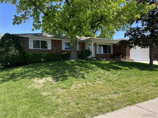 3128 Kister Drive, St Charles, MO 63301