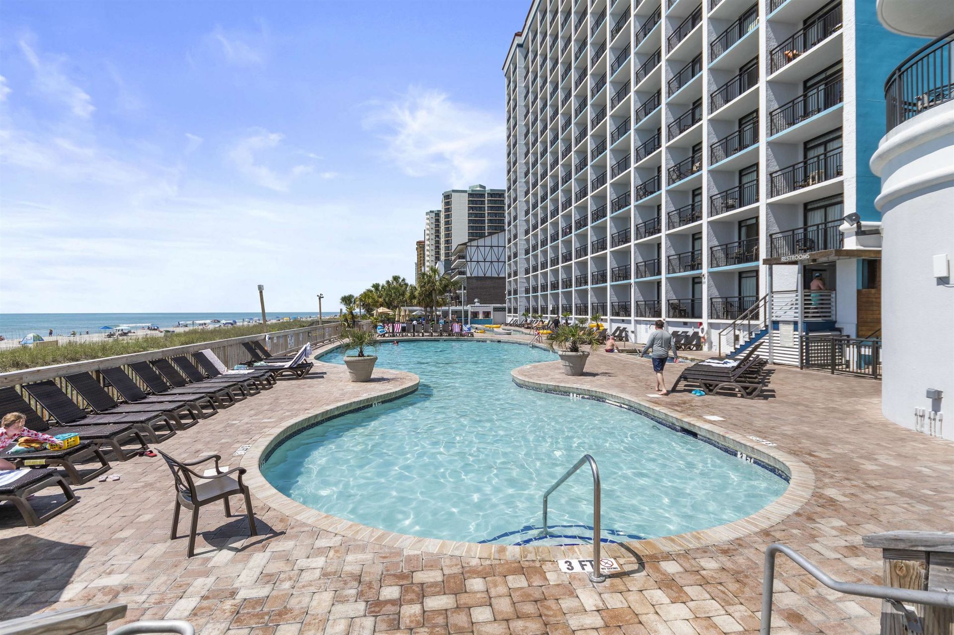 3000 N Ocean Blvd.  Photo 20