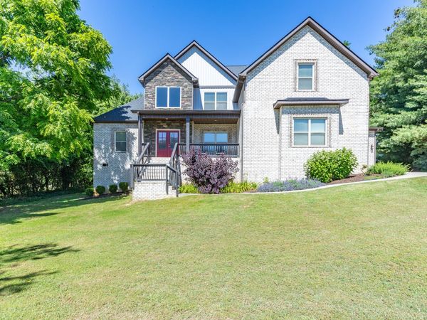 652 Vaughan Rd, Clarksville, TN 37043
