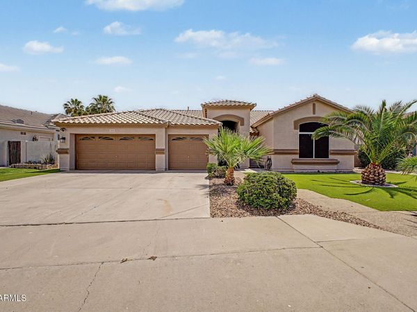 5081 S McClelland Drive, Chandler, AZ 85248