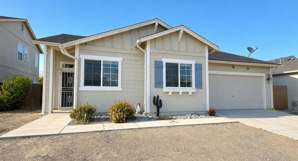 296 Fallen Leaf Lane, Fernley, NV 89408 Photo
