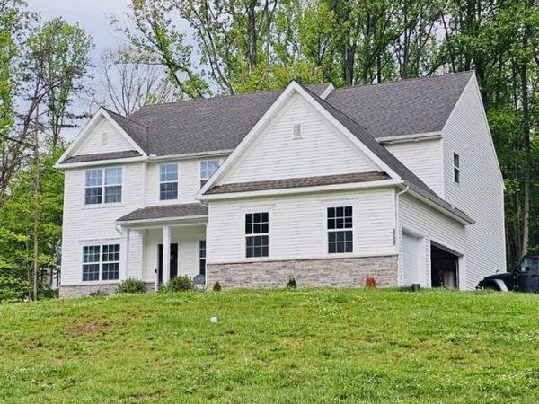 5202 MOUNTAINVIEW DRIVE, HARRISBURG, PA 17112