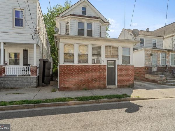 62 W PITMAN STREET , PENNS GROVE, NJ 08069