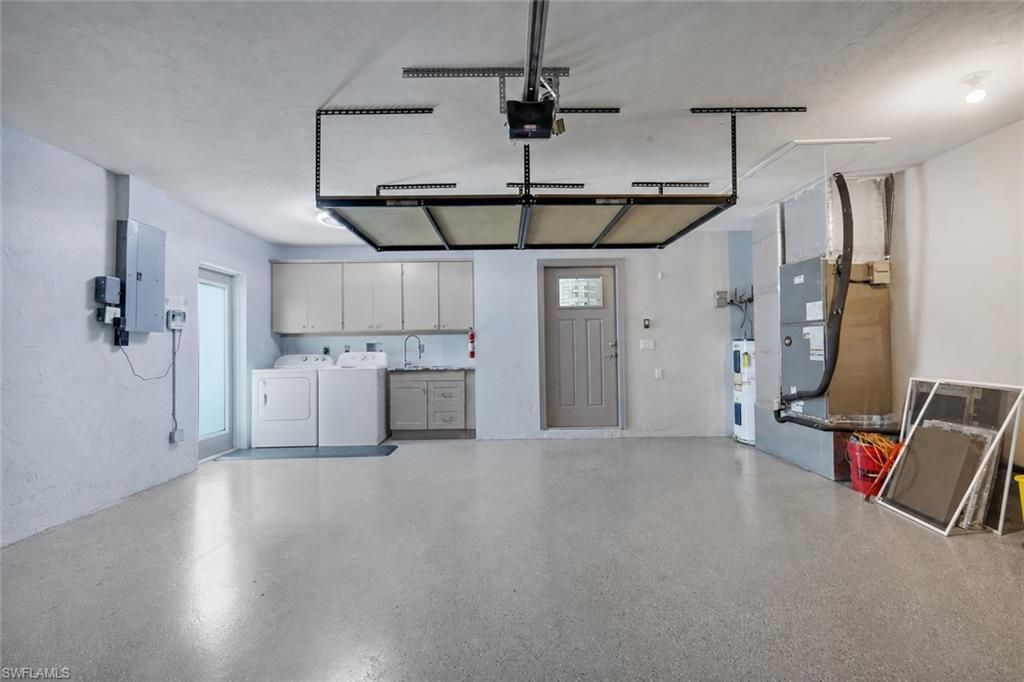 4005 SE 1st Ave , Cape Coral, FL 33904 Photo