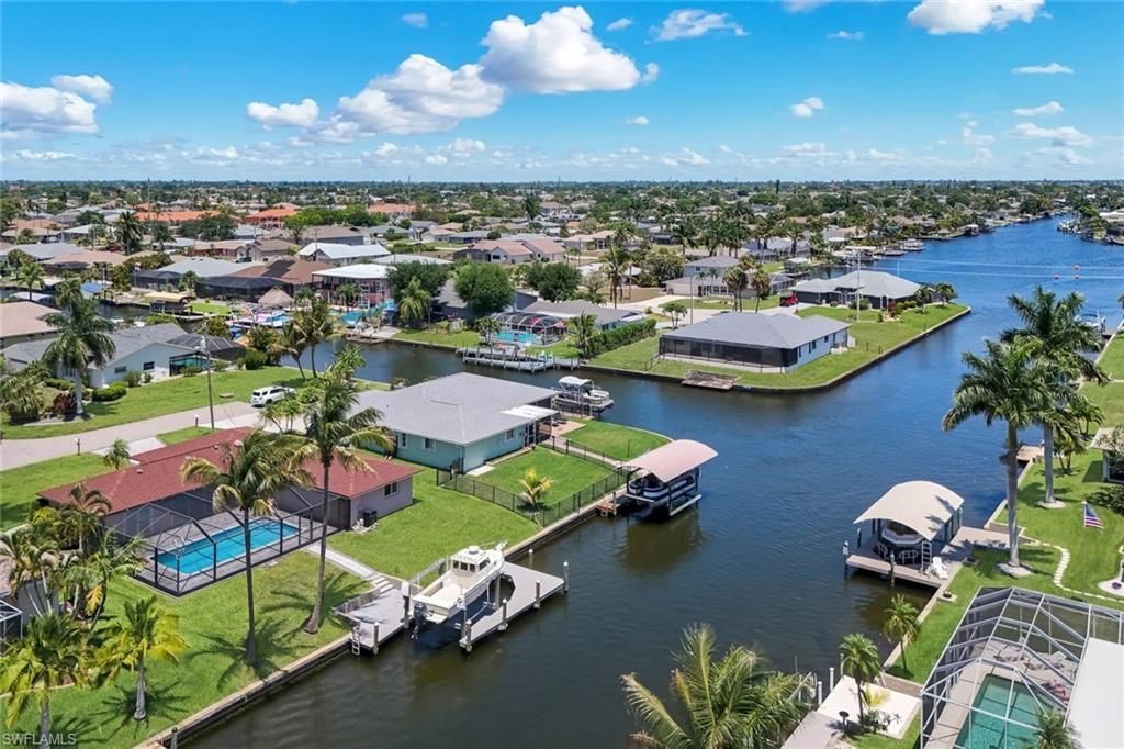4005 SE 1st Ave , Cape Coral, FL 33904 Photo
