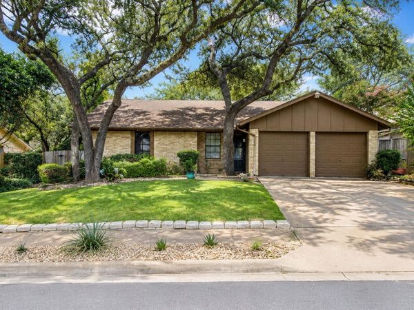 2717 Deeringhill DR, Austin, TX 78745