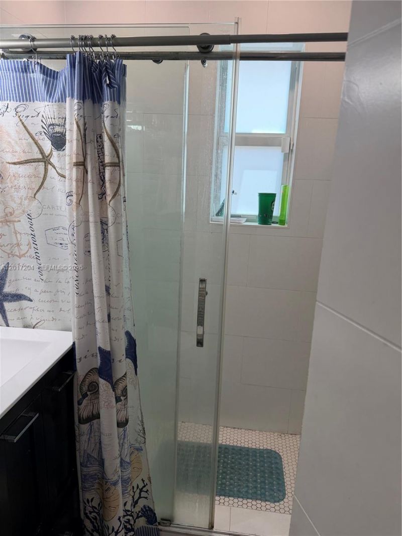 12455 W Randall Park Dr, Miami, FL 33167 Photo