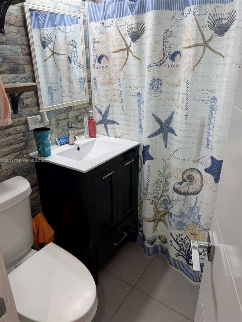 12455 W Randall Park Dr, Miami, FL 33167 Photo