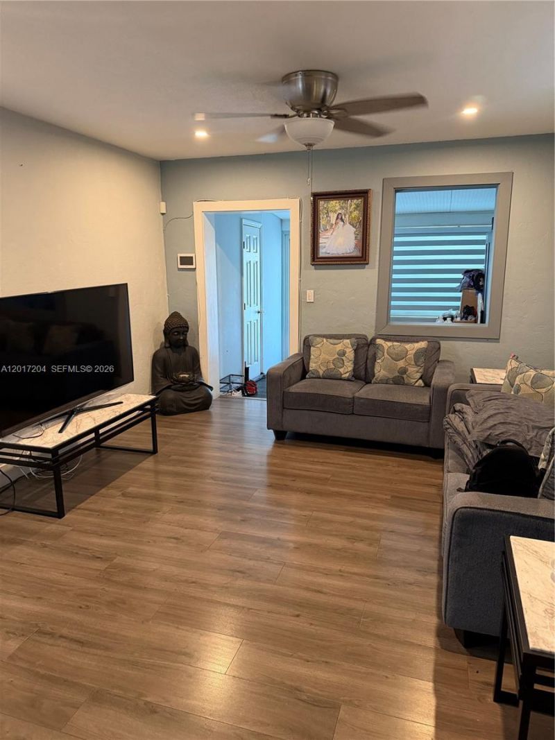 12455 W Randall Park Dr, Miami, FL 33167 Photo