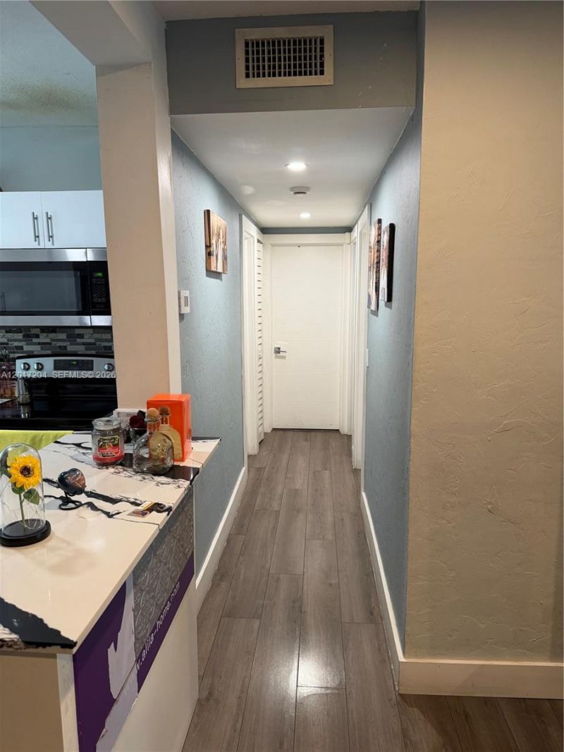 12455 W Randall Park Dr, Miami, FL 33167 Photo