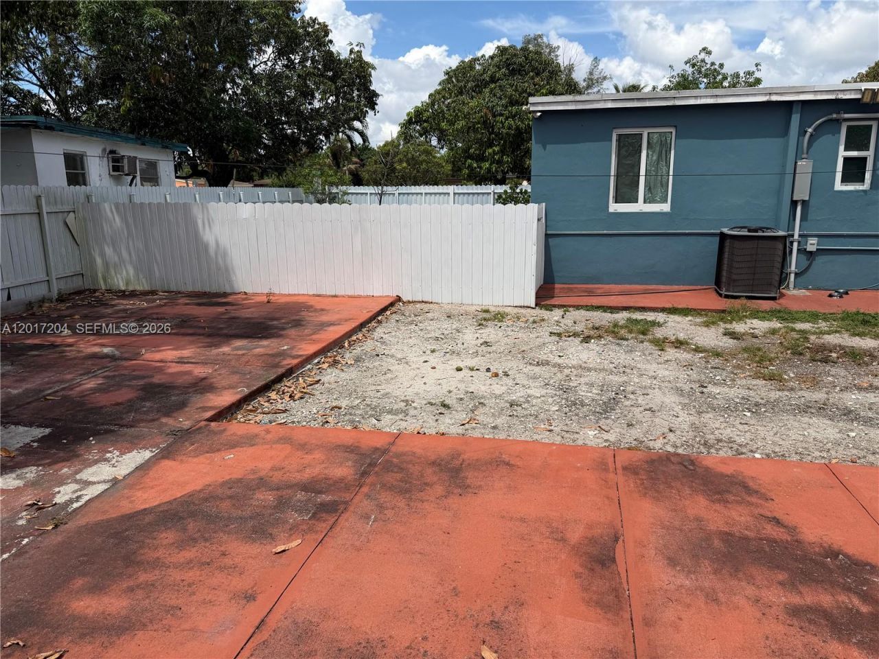 12455 W Randall Park Dr, Miami, FL 33167 Photo