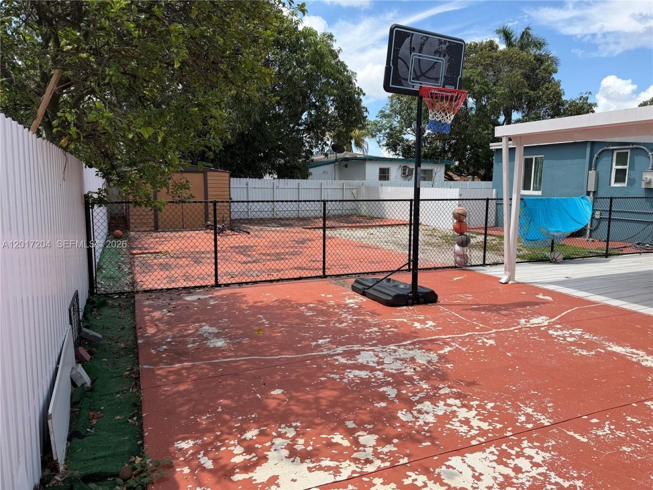 12455 W Randall Park Dr, Miami, FL 33167 Photo