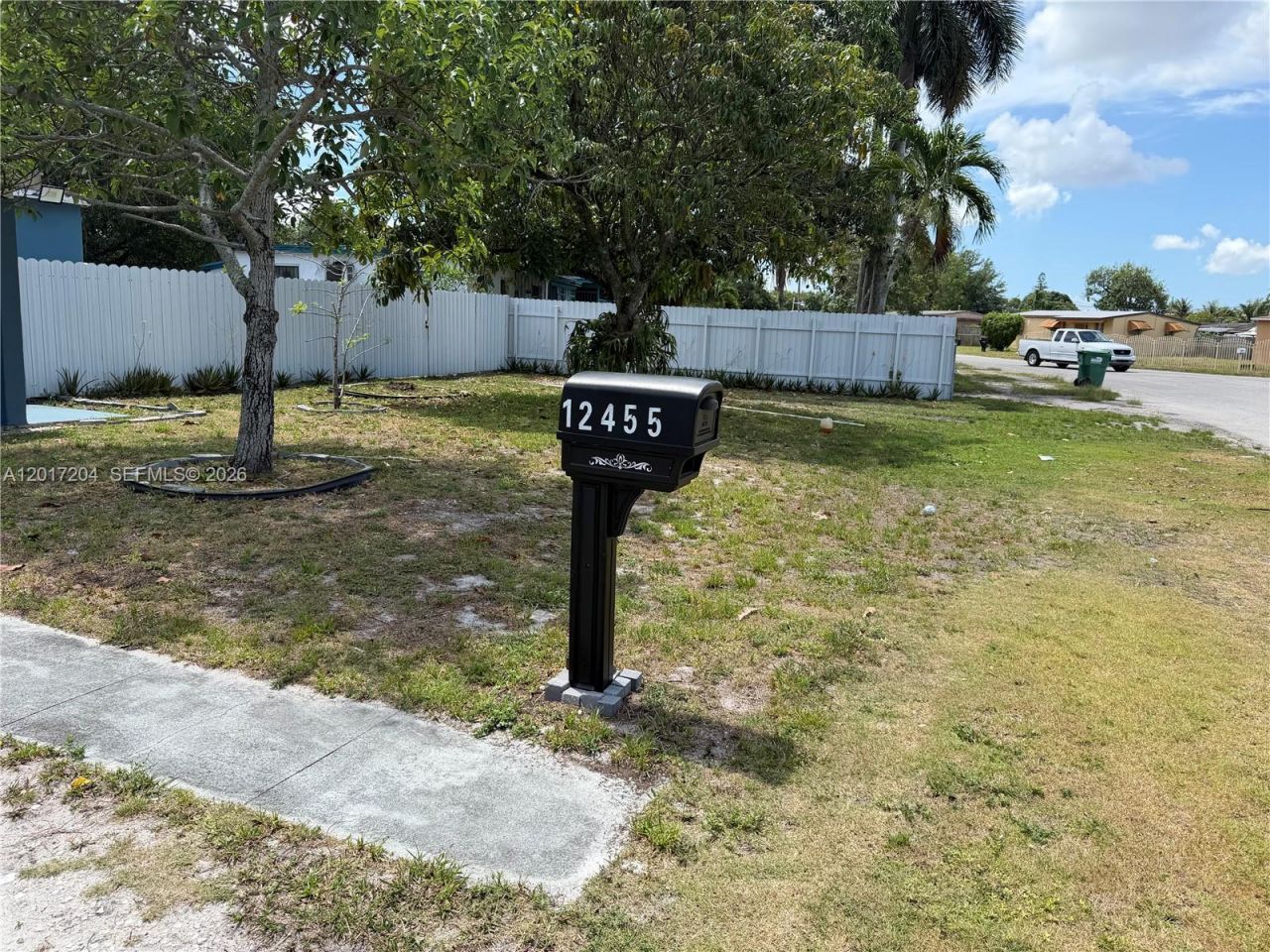 12455 W Randall Park Dr, Miami, FL 33167 Photo