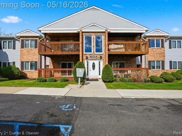 1405 Harbour Boulevard, Trenton, MI 48183