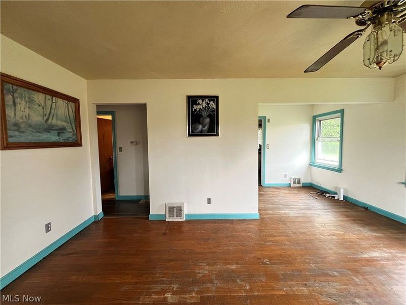 2135 Parkman Road NW, Warren, OH 44485 Photo 10