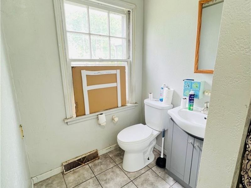 2135 Parkman Road NW, Warren, OH 44485 Photo 14