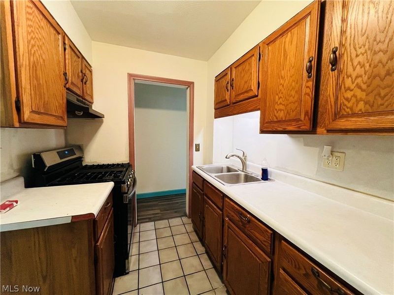 2135 Parkman Road NW, Warren, OH 44485 Photo 3