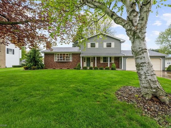 1611 Winterhaven Avenue , Ashtabula, OH 44004