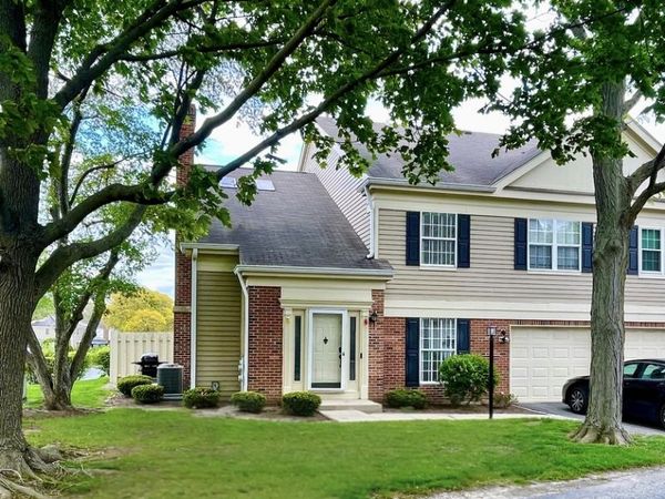 110 Bent Creek Court, Palatine, IL 60067