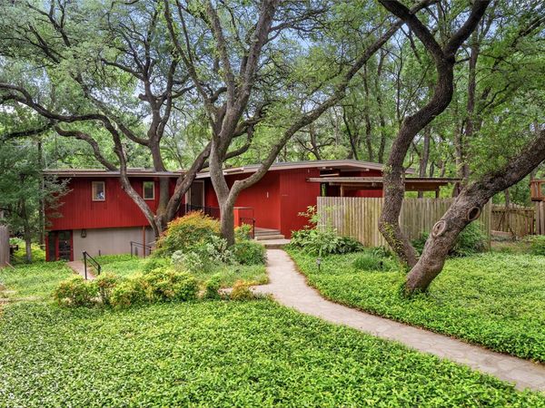 4927 Strass DR, Austin, TX 78731