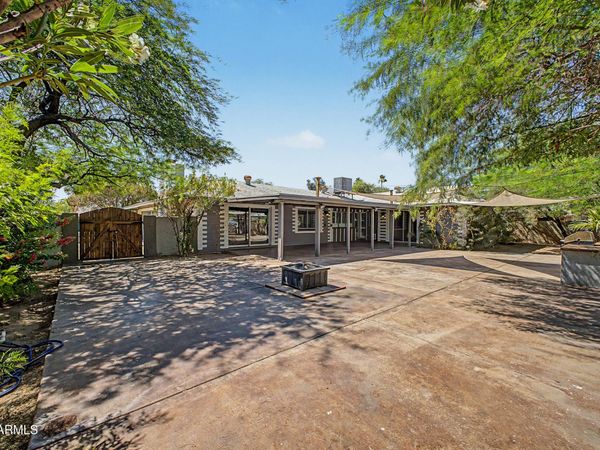 3527 S OAK Street, Tempe, AZ 85282