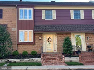 633 E MAIN STREET, Unit #D4, MOORESTOWN, NJ 08057