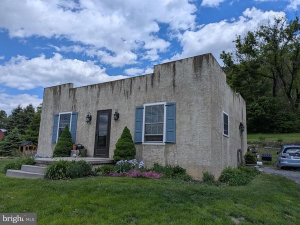 41 BOOK DRIVE, MC ALISTERVILLE, PA 17049