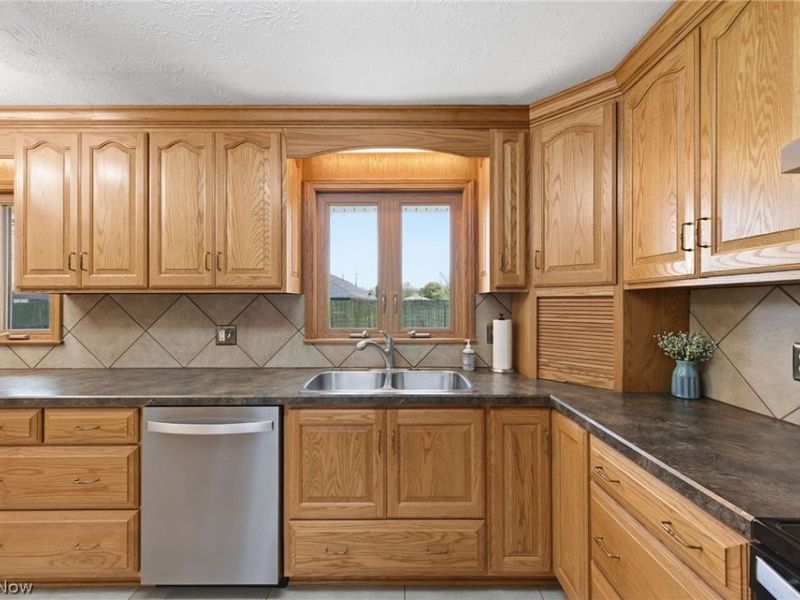 4561 Newbury Drive, Vermilion, OH 44089 Photo 24