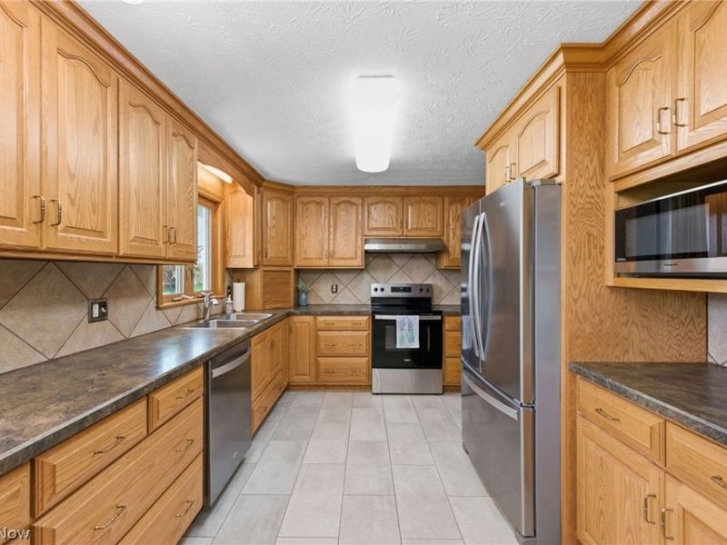 4561 Newbury Drive, Vermilion, OH 44089 Photo 25