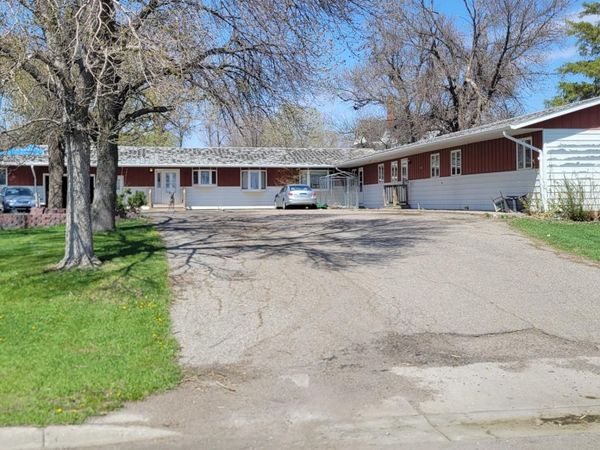20 5th Street E, Halstad, MN 56548