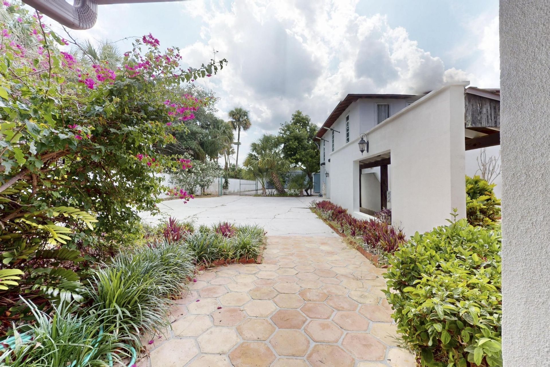 1009 S Indian River Drive, Fort Pierce, FL 34950 Photo