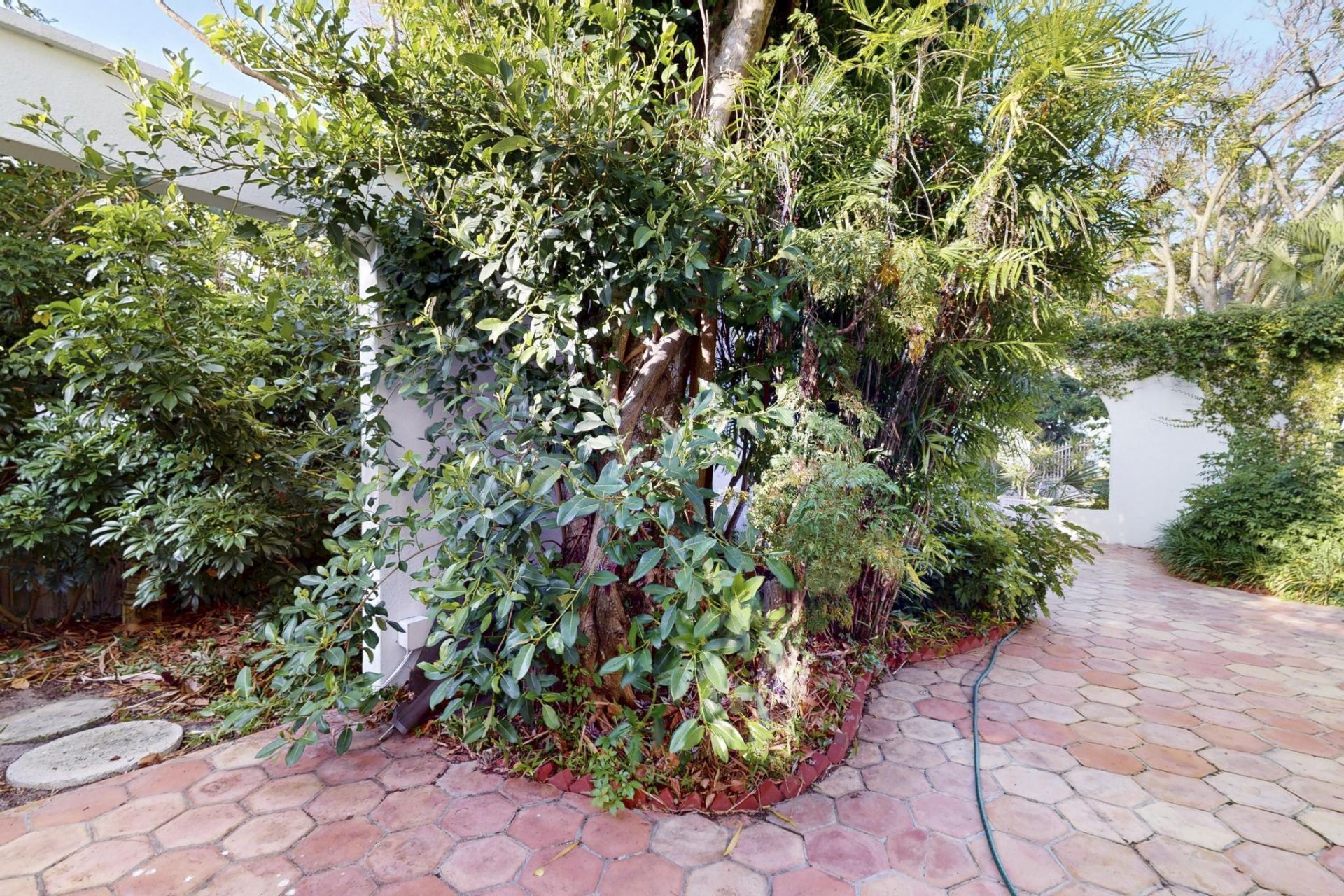 1009 S Indian River Drive, Fort Pierce, FL 34950 Photo