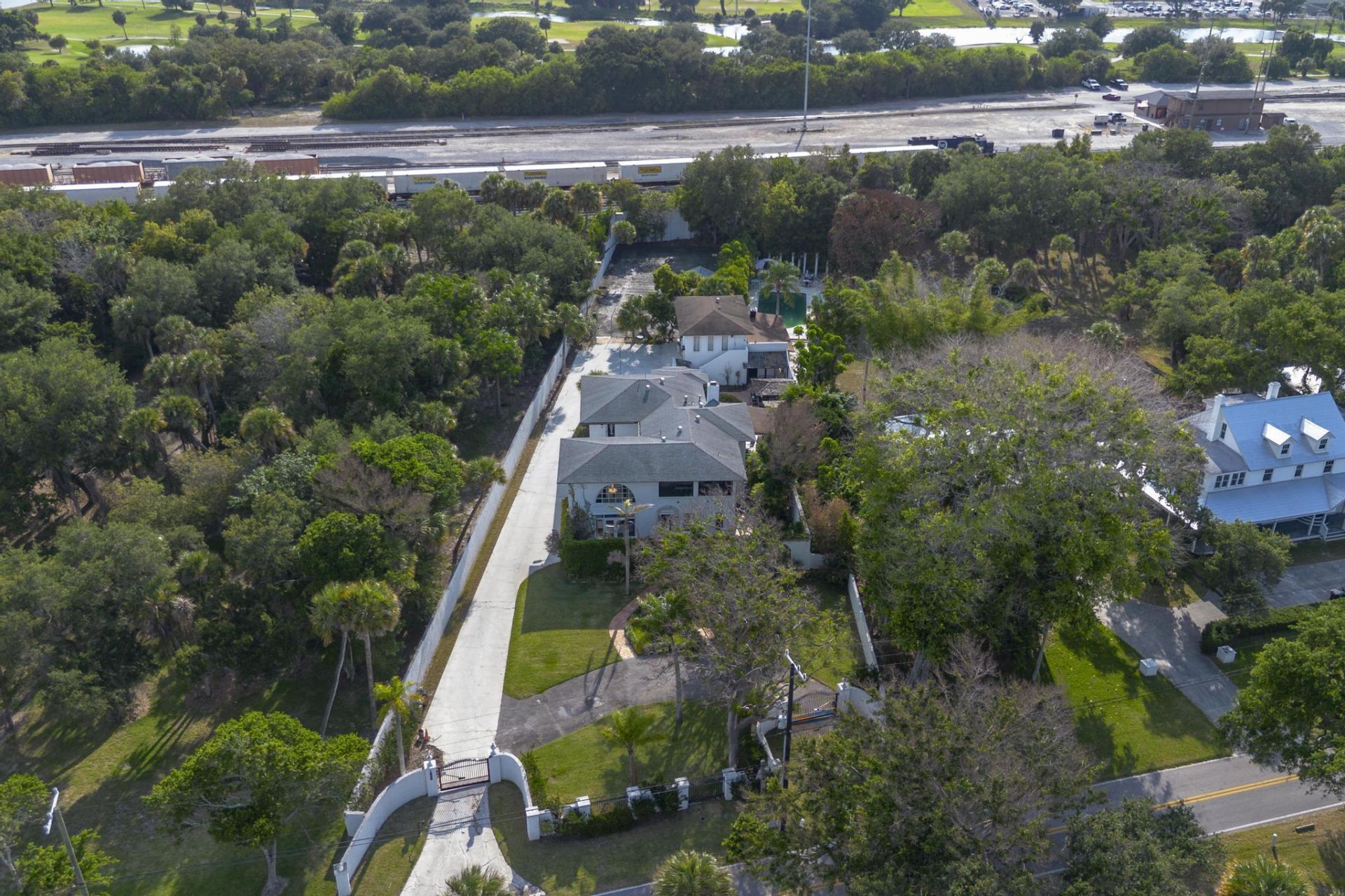 1009 S Indian River Drive, Fort Pierce, FL 34950 Photo