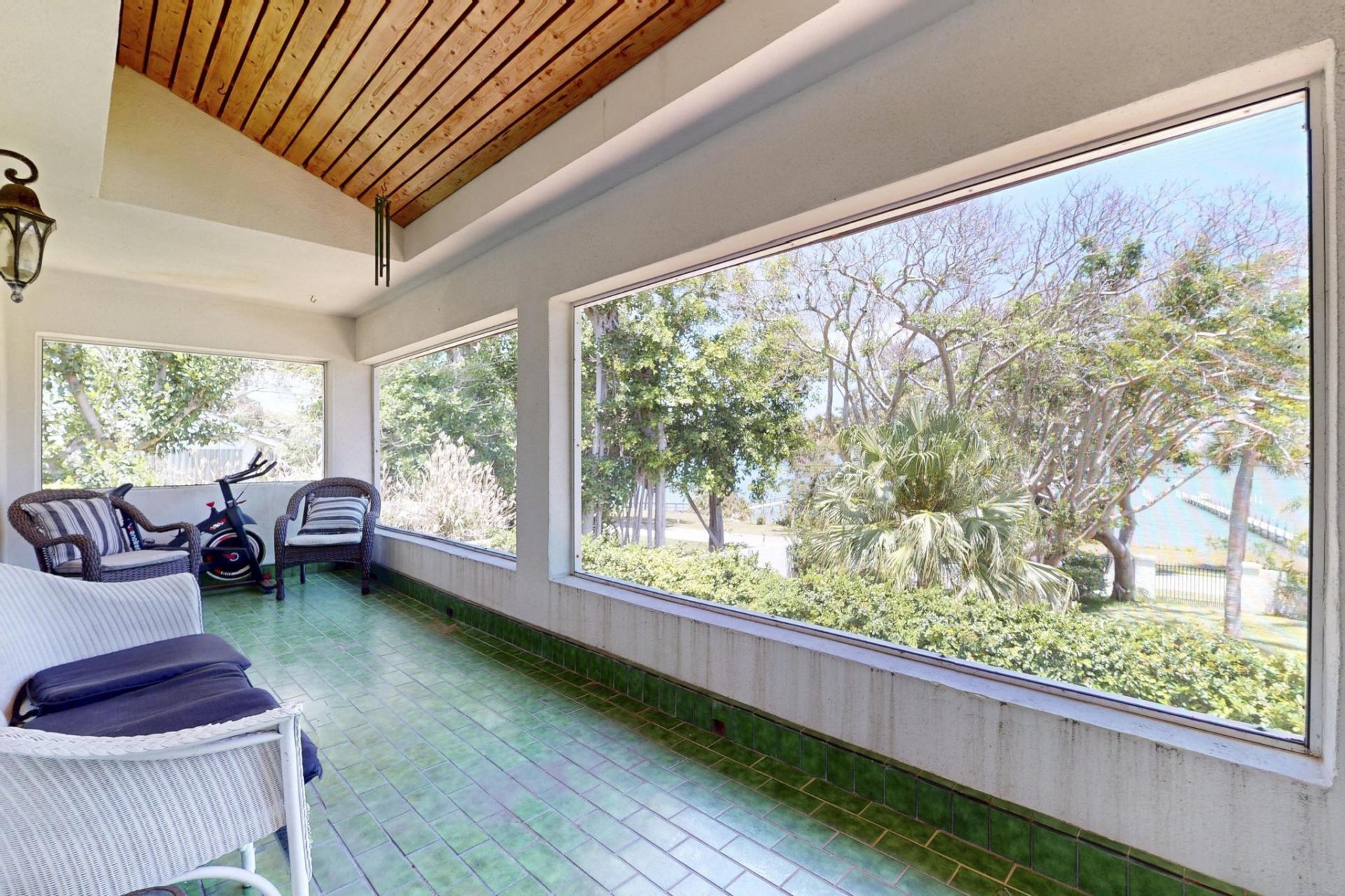 1009 S Indian River Drive, Fort Pierce, FL 34950 Photo