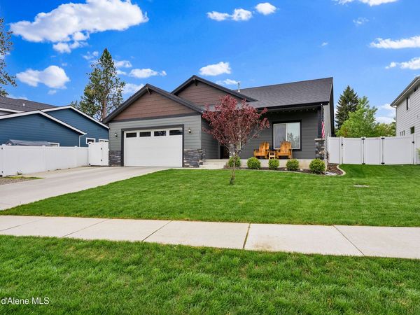 10633 N Crimson Dr, Hayden, ID 83835